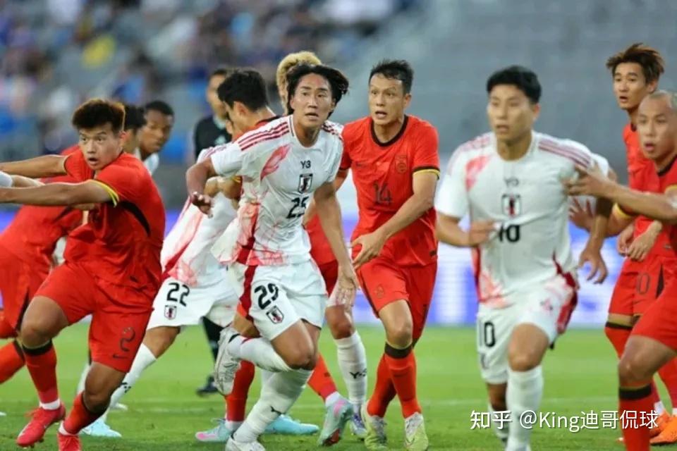 包含东亚杯-黄政宇首球国足两中门框1-0中国香港获季军的词条