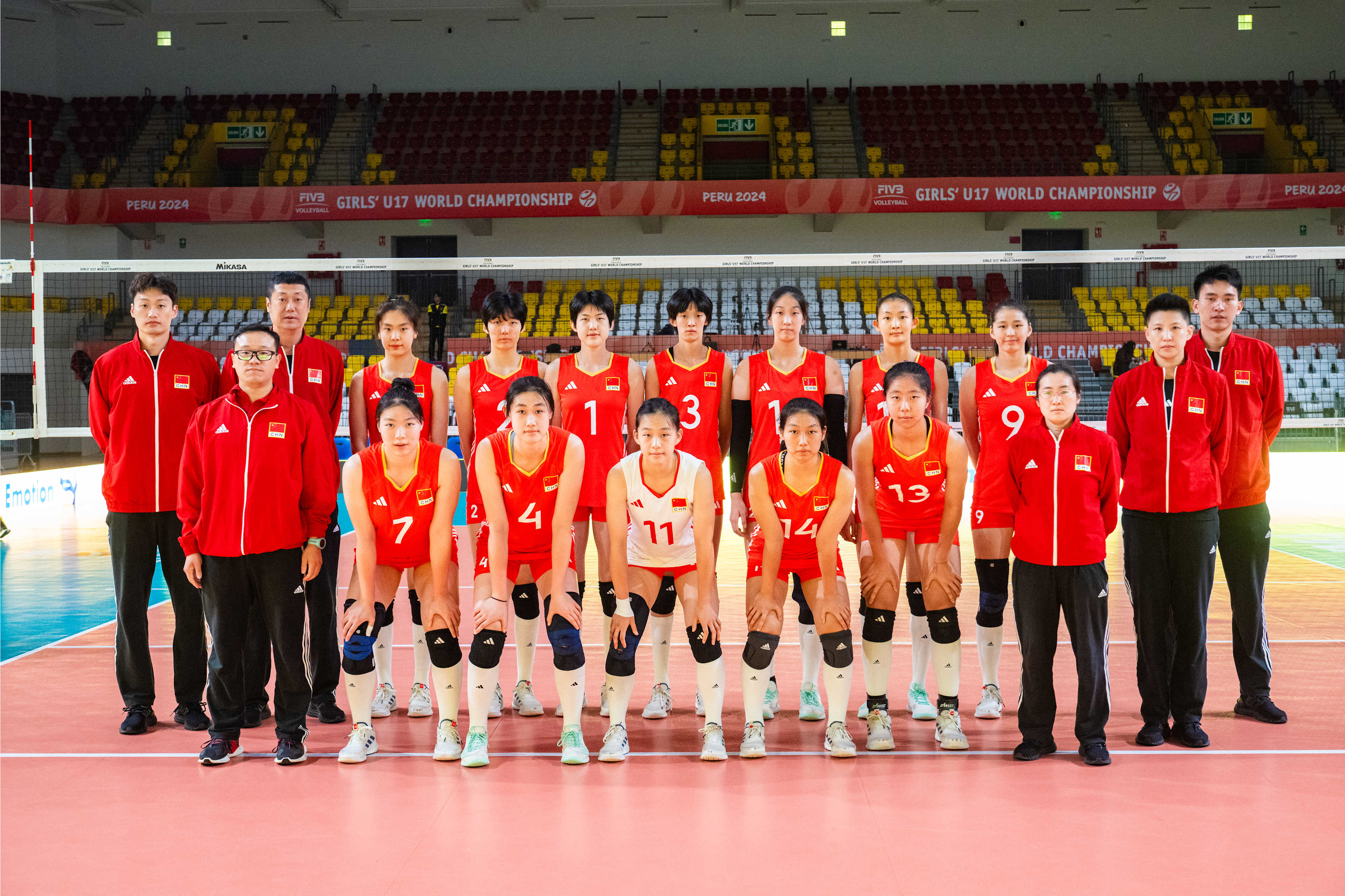 九游体育官网-U19世锦赛-中国女排对阵日本取3连胜提前2轮进16强(19年世界女排联赛中国对日本)