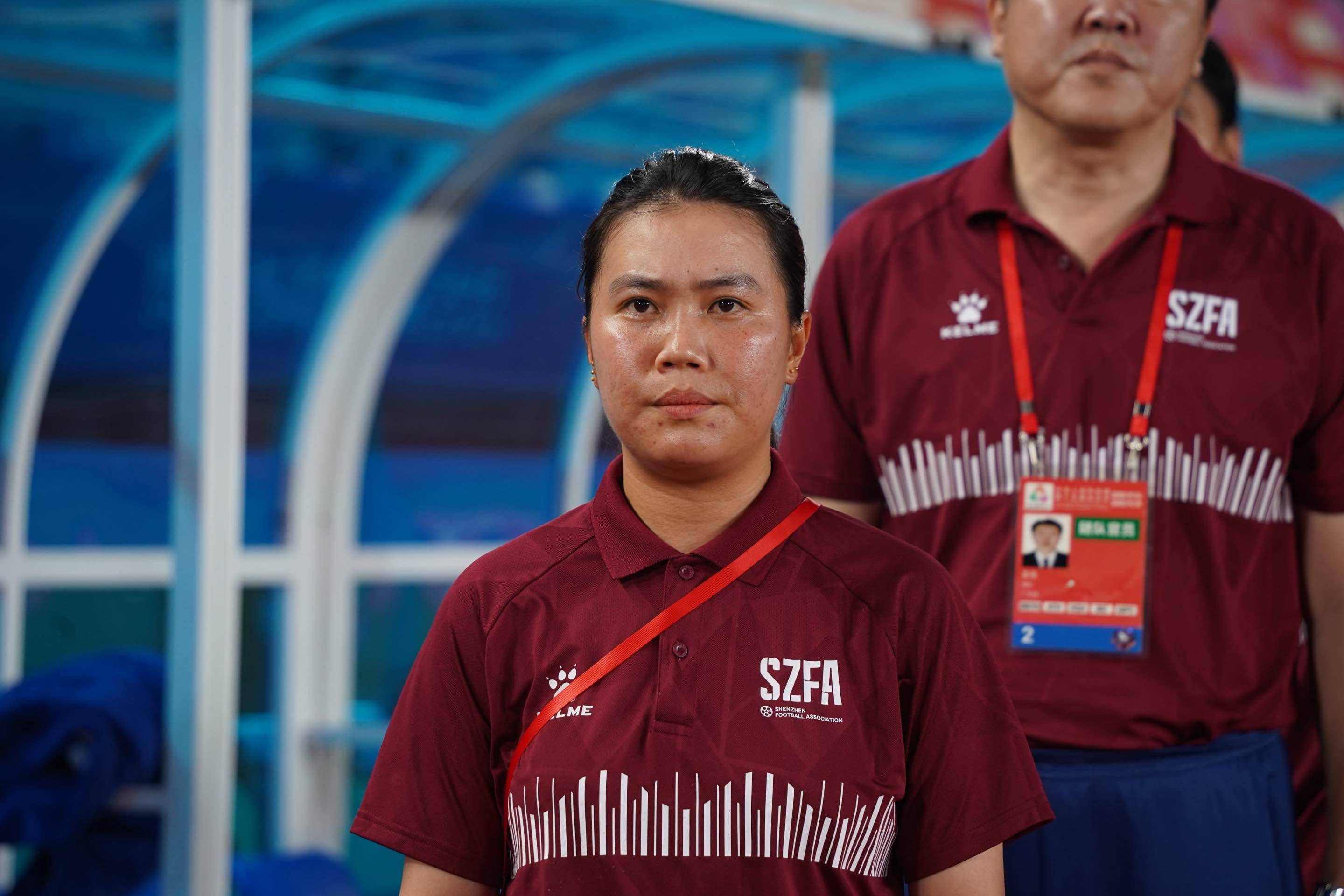 九游娱乐-热烈比赛中，女足选手全力以赴(热烈比赛中,女足选手全力以赴的是谁)