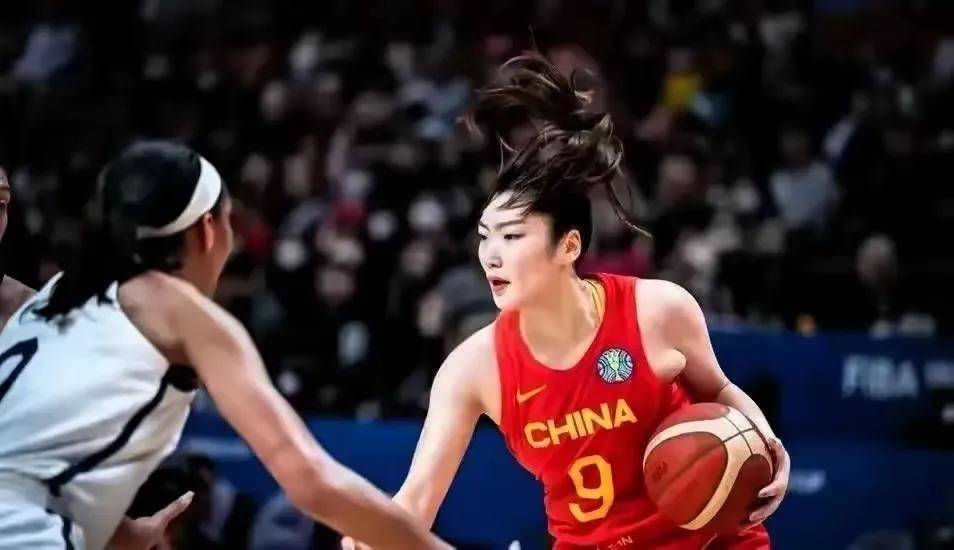 河北女篮不敌强手，扼腕失利(张子宇砍42分仍输决赛赛后泪流不止)